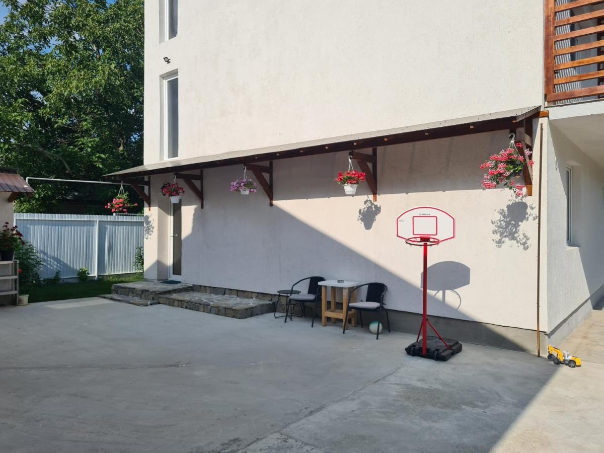 Luca'S Studio 3 ,Close To Therme Bucharest, Airport Otopeni Balotesti Luaran gambar